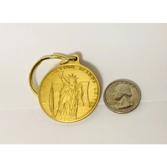 FIRST RESPONDERS GREAT NATION STANDS AMERICA UNITED STATES 9/11 Gold Plated - Picture 1 of 4